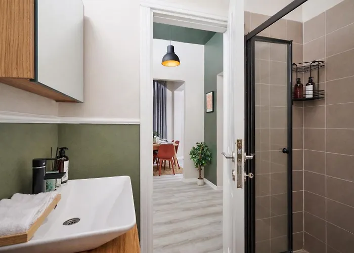 Daire 2br Modern Flat In Nişantaşı 3 Min To Metro Full Ac