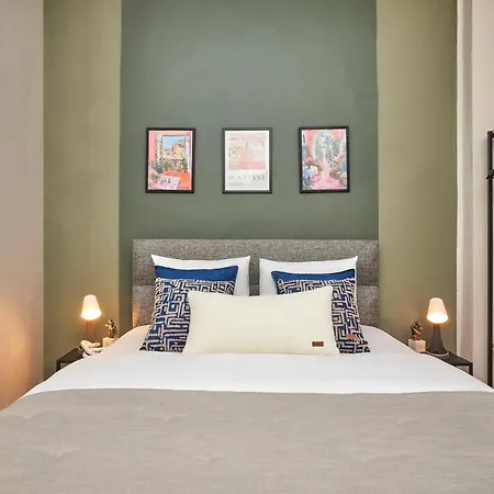 Apartment 2br Modern Flat In Nisantasi 3 Min To Metro Full Ac *