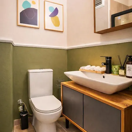 2br Modern Flat In Nişantaşı 3 Min To Metro Full Ac Daire