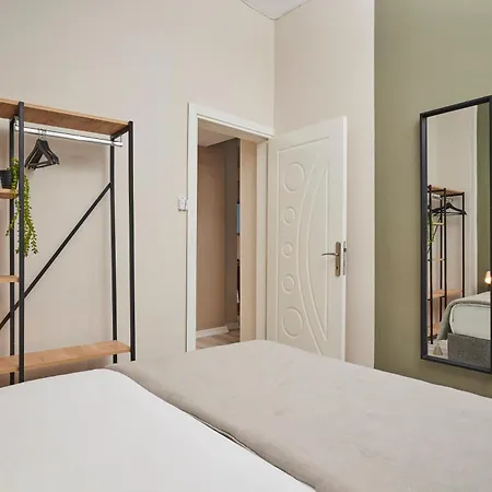 2br Modern Flat In Nişantaşı 3 Min To Metro Full Ac Daire *